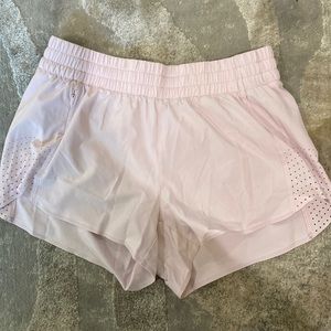Athleta 3” hustle short